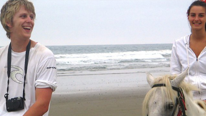 horse-olon-beach